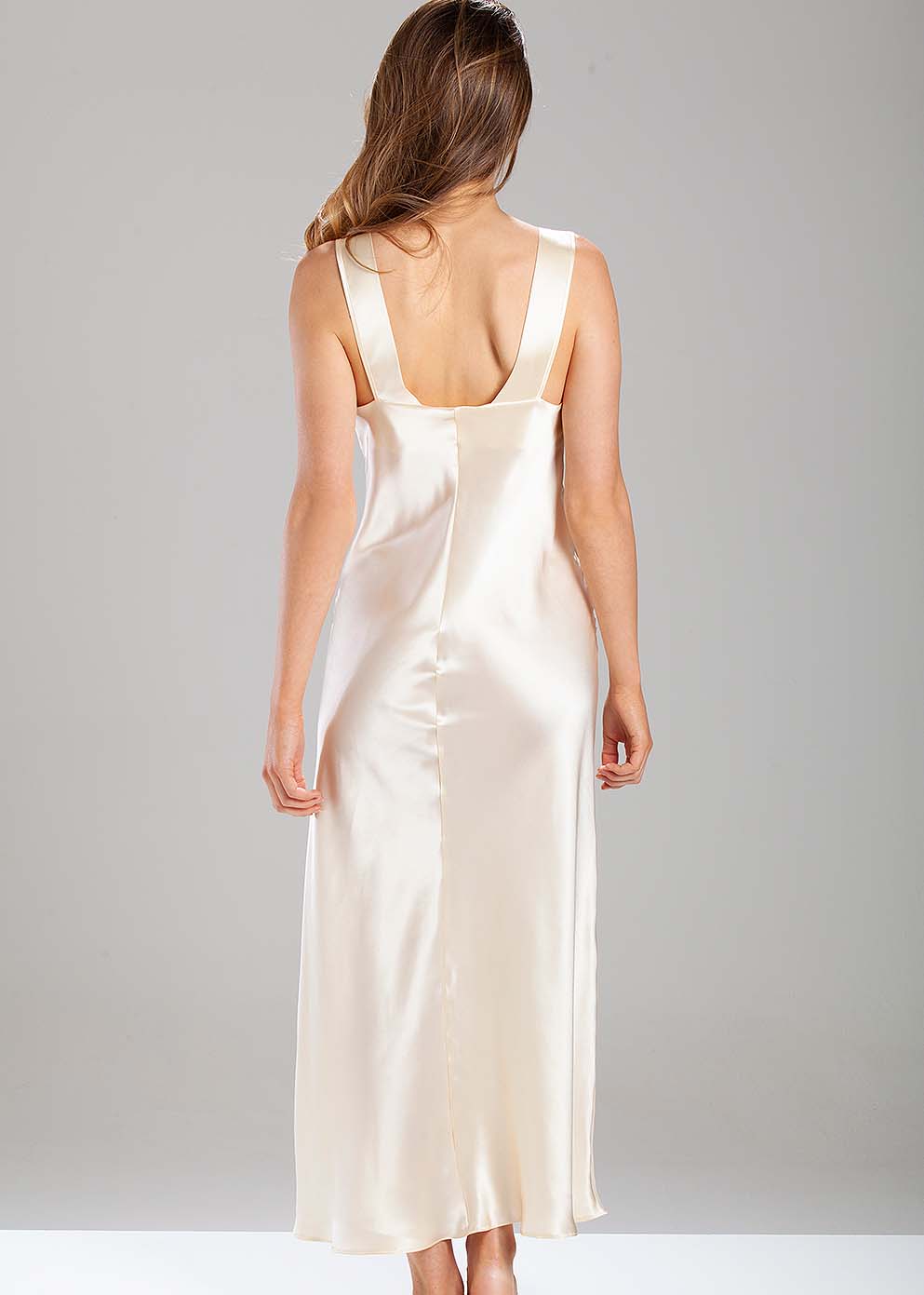 Leonora Nightdress