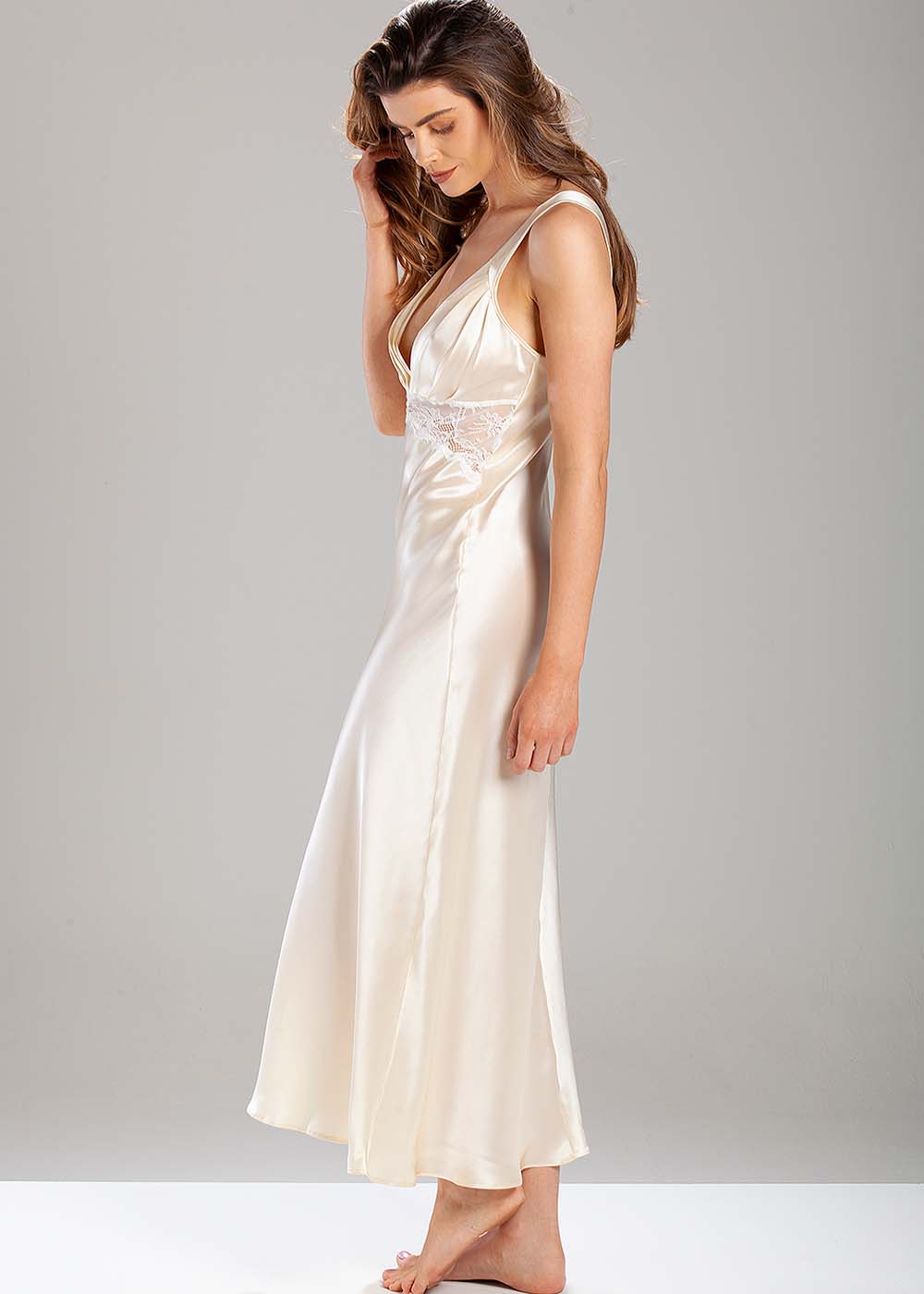 Leonora Nightdress